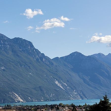 Appartamento Peace&Lake Рива дел Гарда Екстериор снимка